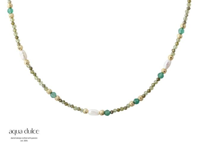 Aqua Dulce  GREEN GARDEN NECKLACE 6707