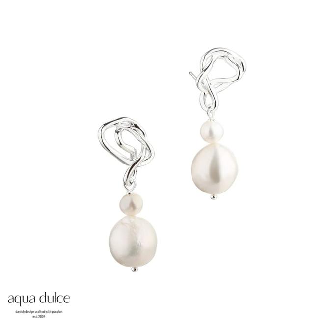 Aqua Dulce  CURLY PEARL EARRINGS 5526