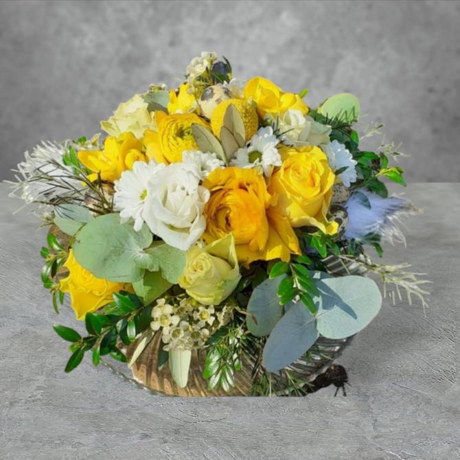 Ostertorte gelb-weiß