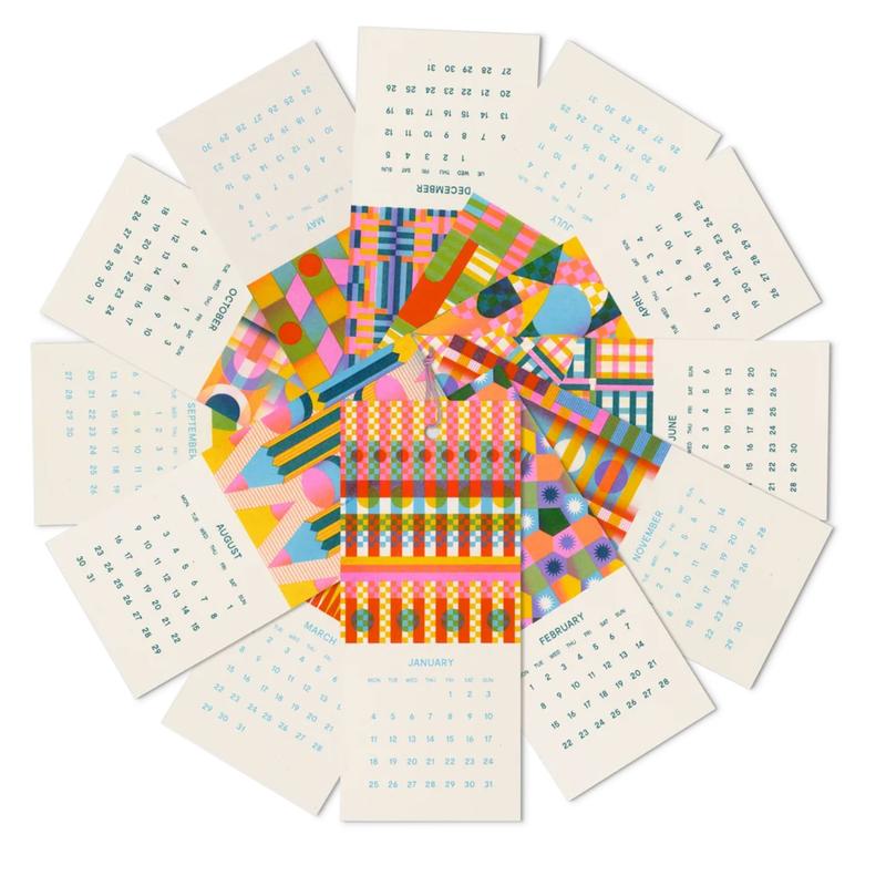 2027 Mini Risographie Kalender / 2027 Risograph Mini Calendar | 12 Artprints in leuchtenden Farben / 12 art prints in selected colours | Artikelnummer: risotto_mini_kalender