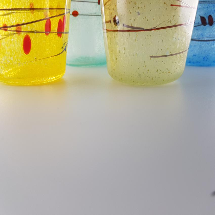 Mundgeblasene Trinkglaeser der KONFETTI Kollektion, 4er Set, Unikate, Ansicht 3