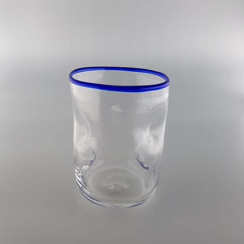 Mundgeblasenes Trinkglas aus dem Glasstudio Feuerhauch mit blauem Rand, Flow Kollektion, Unikat, Ansicht 2