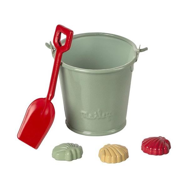 MAILEG Puppenzubehör Strandset mit Eimer, Schaufel und Förmchen, 5-tlg.