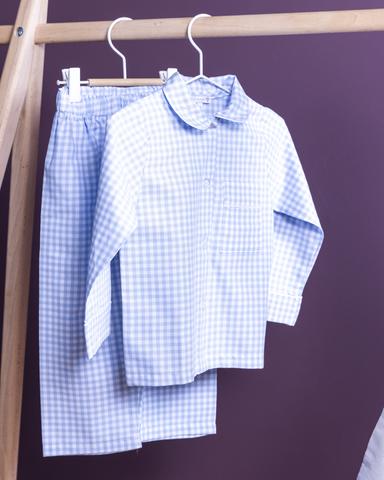 Klassischer Schlafanzug in blau