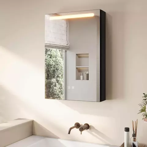 LED Spiegelschrank 48,5 × 70 cm mit Beleuchtung, Anti-Beschlag & Steckdose