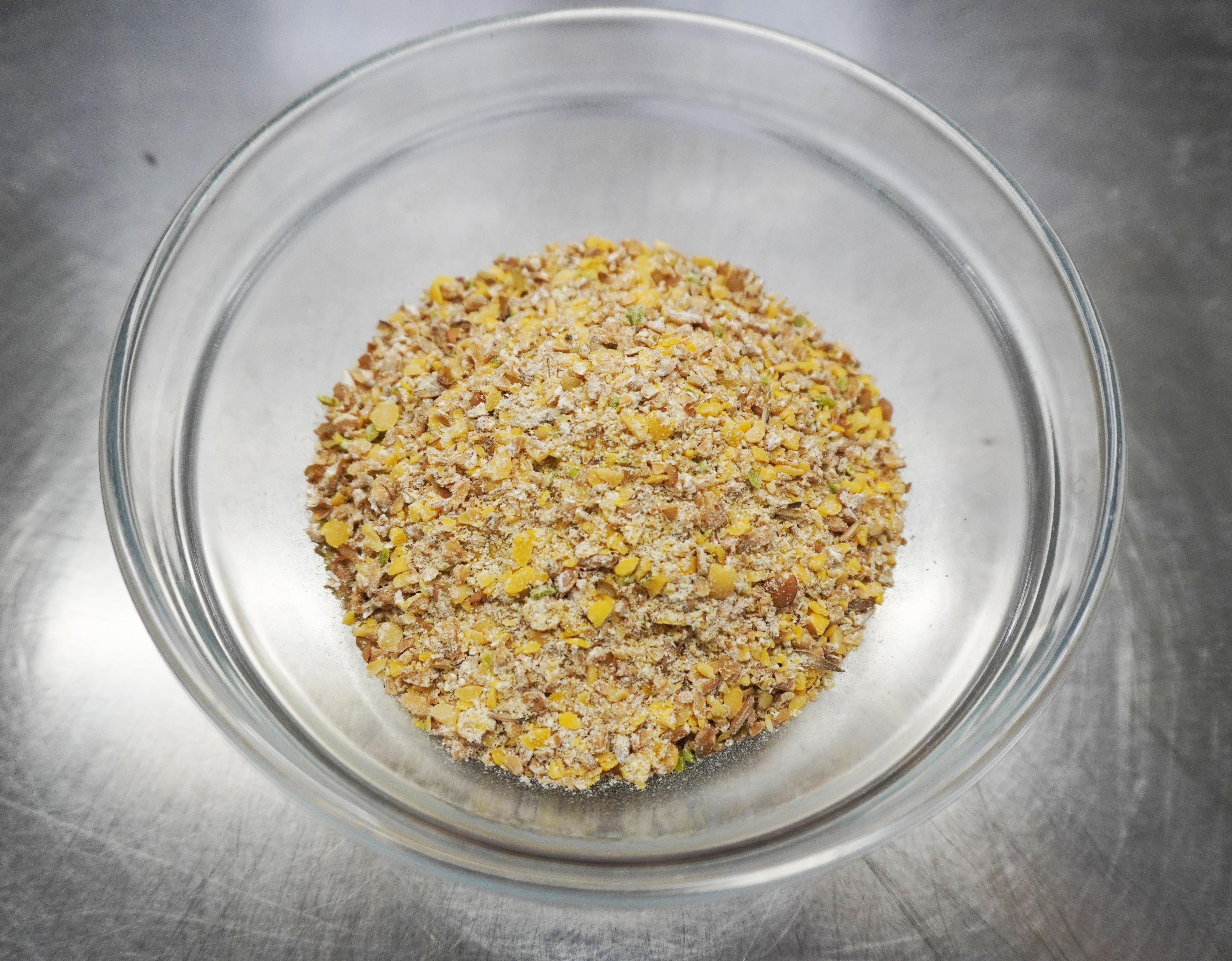 Einkorn Linsen Grütze fein geschrotet