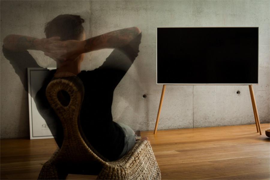 JALG bringt neue Designs für den minimalistischen Fernsehständer aus Holz auf den Markt