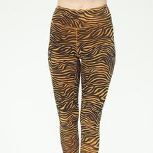 KISMET Yoga Leggings Ganga 7/8 – Zebra Desert Gold von KISMET