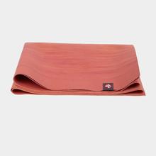 Manduka EKO® SUPERLITE TRAVEL (1,5mm, 180 x 61 cm), Orchid Marble von Manduka