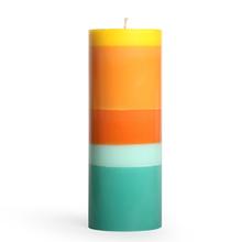 Große bunte Kerze Für Alle Fälle von not the girls who misses much