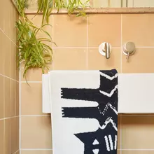 Donna Wilson Lazy Cat Towels von Donna Wilson