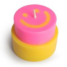 Happy Candle Smile von not the girls who misses much