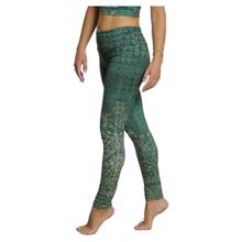 Spirit of OM Yoga-Leggings Buddhi smaragd von Spirit of OM