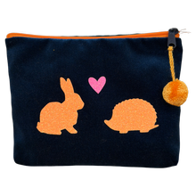Frau Heidelberg Kosmetiktasche M Hase und Igel blau