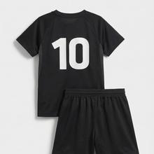 T‑Shirt und Sporthose von Colorkids von Color Kids