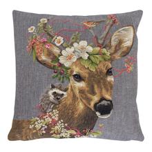 Kissen mit Hirsch Rehbock und Blumen 45x45 cm von Mars & More