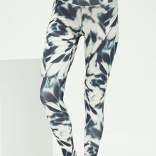 KISMET Yoga Leggings Ganga 7/8 – Cosmic Blue von KISMET