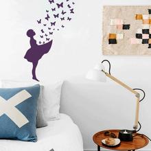 BUTTERFLY GIRL Banksy Wandsticker Schmetterlinge  von Urban ART Berlin