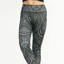 KISMET Yoga Leggings Ganga 7/8 mandalay green von KISMET