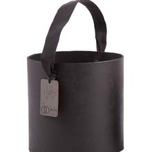 Geschenkkorb mit Griff schwarz von OOHH von OOHH