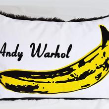 Kissenbezug Andy Warhol BANANE von The Andy Warhol Foundation