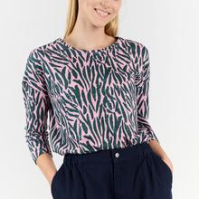 Wemoto Kimbo Longsleeve Darkgreen Bubblegum Damen Shirt grün pink von WEMOTO