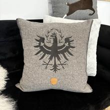 Kissen Tiroler Adler Grau Schwarz 50x50 von CHILLISY HOME