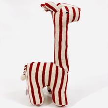 Stofftier Giraffe MANDOLO – rot/weiß von WSDO