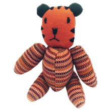 Stofftier Tiger AKIRA – orange/bunt von WSDO