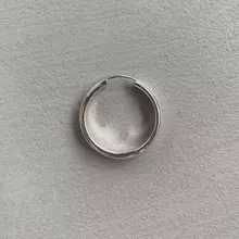 Pikfine Gilda Bold Creole Statement Ohrringe Silber von Pikfine
