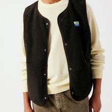 American Vintage Hoktown BrownieTeddyfleece Weste Herren dunkelbraun von American Vintage