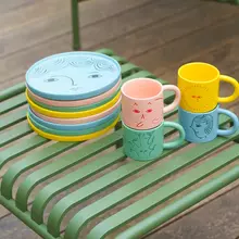 Face Side Plate von Donna Wilson von Donna Wilson