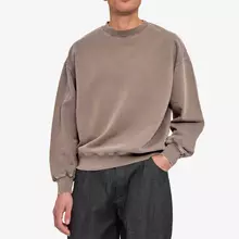 Colorful Standard Oversized Organic Crew Faded Khaki von Colorful Standard
